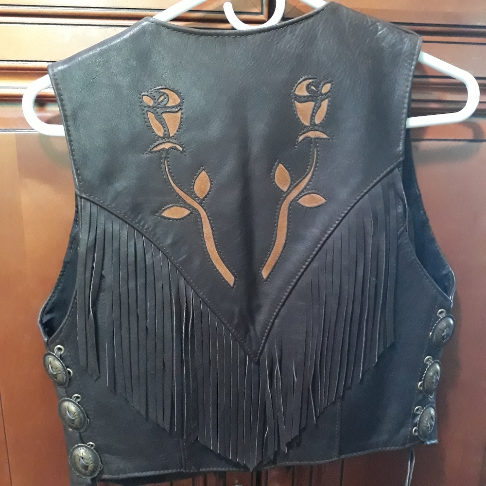 Vest - Picture 12 of 15